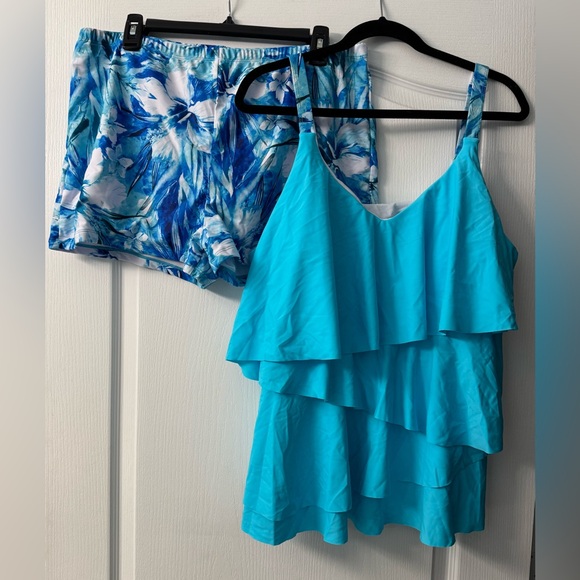 Blue Tropical Layered Women's Swim Tankini Plus Size - Picture 2 of 7
